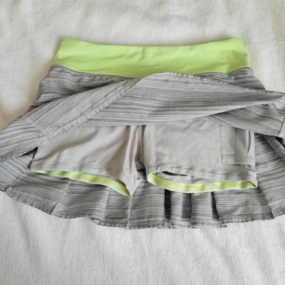 Lululemon Pace Setter Pleated Tennis Skort Skirt Silver Spoon Space Dye Size 4 - Picture 7 of 10
